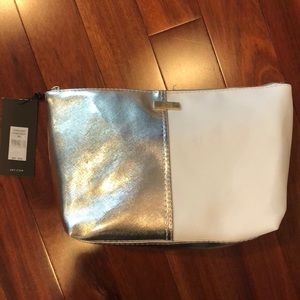 NWT Jones New York Pyramid Beauty Bag